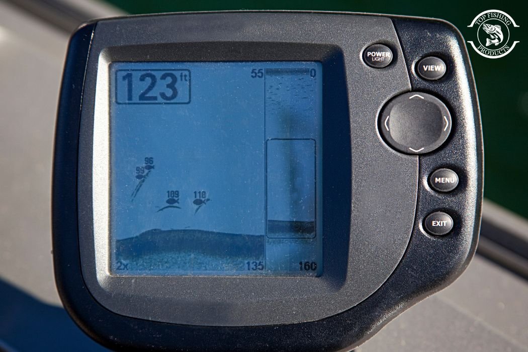 How to read a fish finder